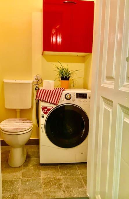 Vintage Studio Apartment, Garden And Free Parking Будапеща Екстериор снимка